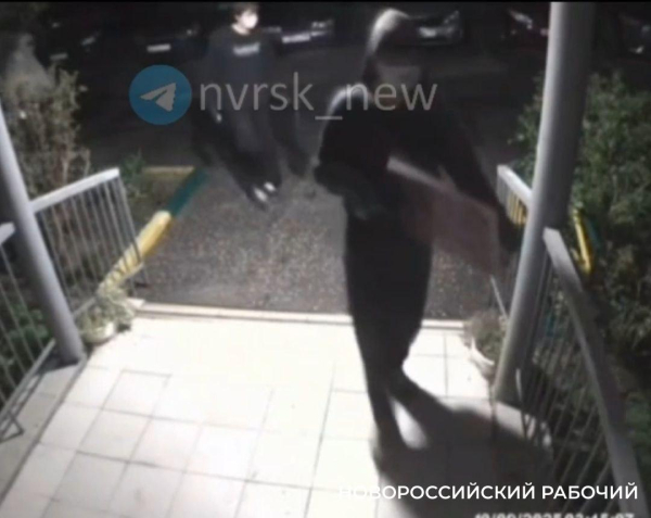 В Новороссийске задержали парней из Красноярска, рисующих на стенах нарко-граффити