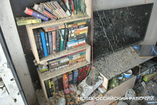 «Юбилей свадьбы мы так и не отметили…» В Новороссийске идет ликвидация последствий атаки ВСУ