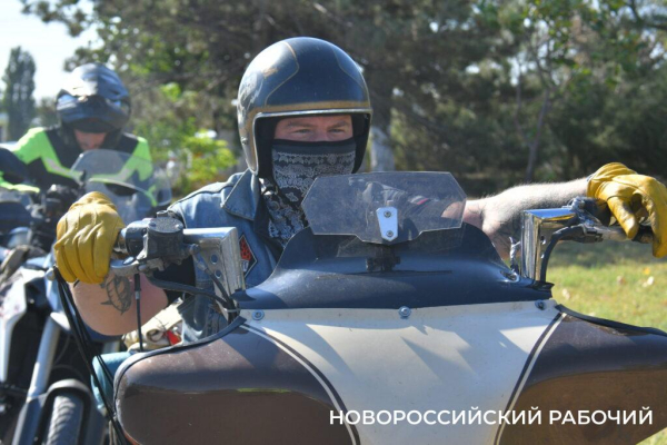 Из Новороссийска стартовала патриотическая мотоэкспедиция