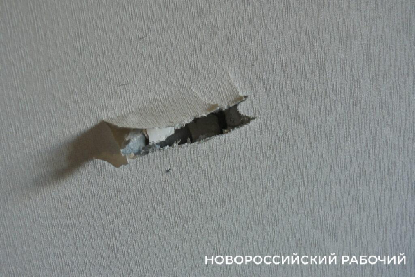 «Юбилей свадьбы мы так и не отметили…» В Новороссийске идет ликвидация последствий атаки ВСУ