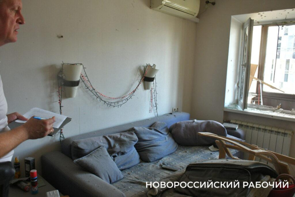 «Юбилей свадьбы мы так и не отметили…» В Новороссийске идет ликвидация последствий атаки ВСУ