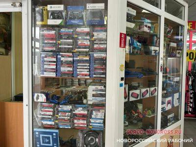 «Из-за таких, как ты, мы и закроемся!» Вещевому рынку в Новороссийске дают год