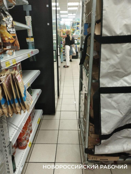 «Трудности с персоналом…» В «Магните» Новороссийска убрались после жалоб читателей «Новороссийского рабочего»