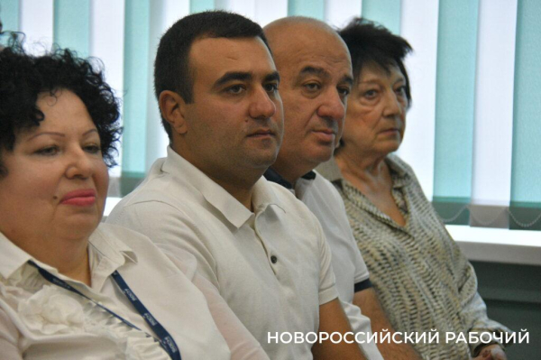 На 103-м году жизни вспомнить 43-й… Ветеран-легенда в гостях у города-героя Новороссийска