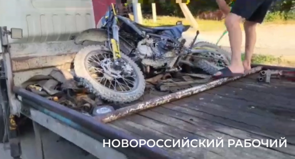 Родители – в курсе. В пригородах Новороссийска за руль питбайков садятся с 11 лет