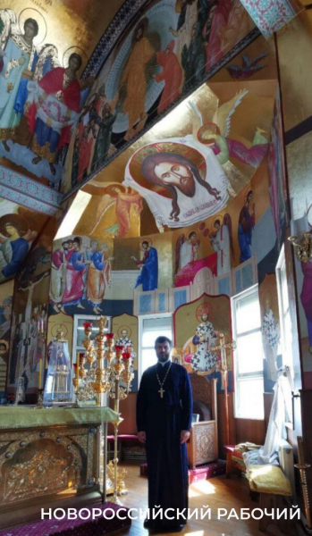 Холщовые фрески украсят стены храма в Новороссийске