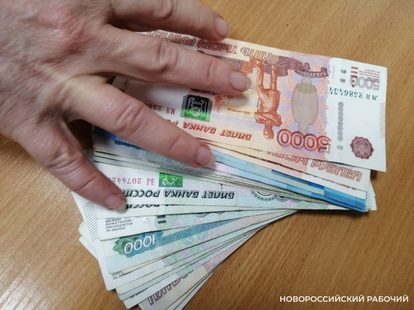 Любите бухгалтеров! В Новороссийске главбух 3 года воровала у хозяина