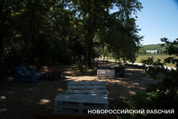 Исполнить желание послать все на… и побегать за толстыми овцами. Куда поехать отдохнуть из Новороссийска