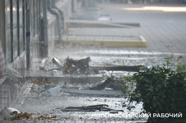 В Новороссийске жильцы не желают возвращаться в квартиры, которые власти отремонтировали после взрыва газа В Новороссийске жильцы не желают возвращаться в квартиры, которые власти отремонтировали после взрыва газа