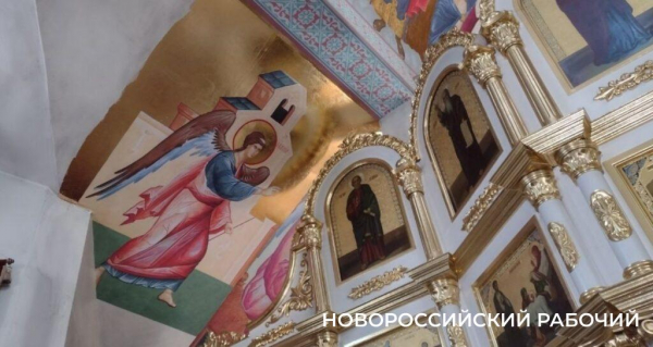 Холщовые фрески украсят стены храма в Новороссийске