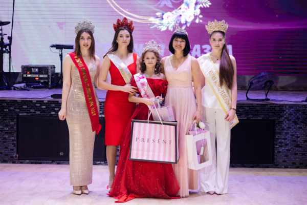 22 истории жизни вопреки диагнозу. Уникальный конкурс талантов детей-инвалидов прошел в Новороссийске