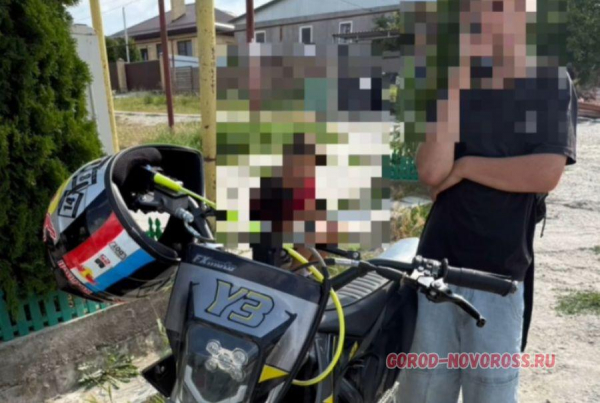Родители – в курсе. Под Новороссийском за руль питбайков садятся с 11 лет