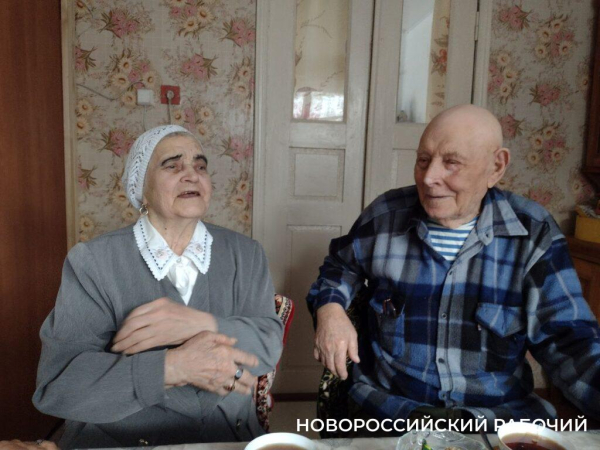 Встретимся на платиновой свадьбе! 1 октября Новороссийск отмечает День пожилого человека