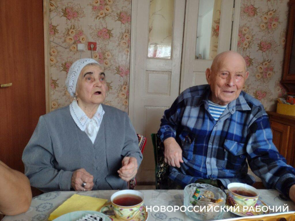 Встретимся на платиновой свадьбе! 1 октября Новороссийск отмечает День пожилого человека