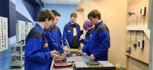 Новороссийский колледж строительства и экономики: 95 лет успеха.   Новороссийский колледж строительства и экономики: 95 лет успеха.