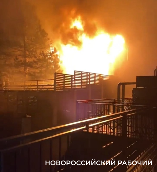 Вчера в Абрау-Дюрсо потушили загоревшуюся баню Вчера в Абрау-Дюрсо потушили загоревшуюся баню