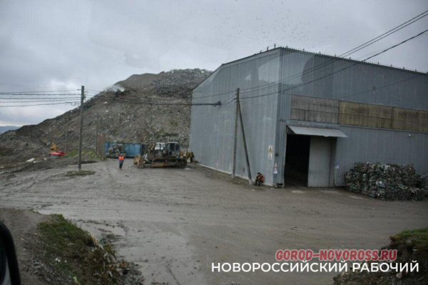 Свалка в Новороссийске будет жить еще лет семь и продолжит расти Свалка в Новороссийске будет жить еще лет семь и продолжит расти