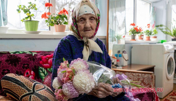Прасковья Филипповна Ломовская из Абрау-Дюрсо сегодня отмечает 104-й день рождения Прасковья Филипповна Ломовская из Абрау-Дюрсо сегодня отмечает 104-й день рождения