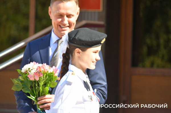 В Новороссийске торжественно отметили День Государственного Флага
