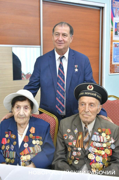 На 103-м году жизни вспомнить 43-й… Ветеран-легенда в гостях у города-героя Новороссийска